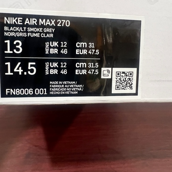 Nike, Air Max 270, FN8006 001, Black, White & Green - Picture 2 of 13